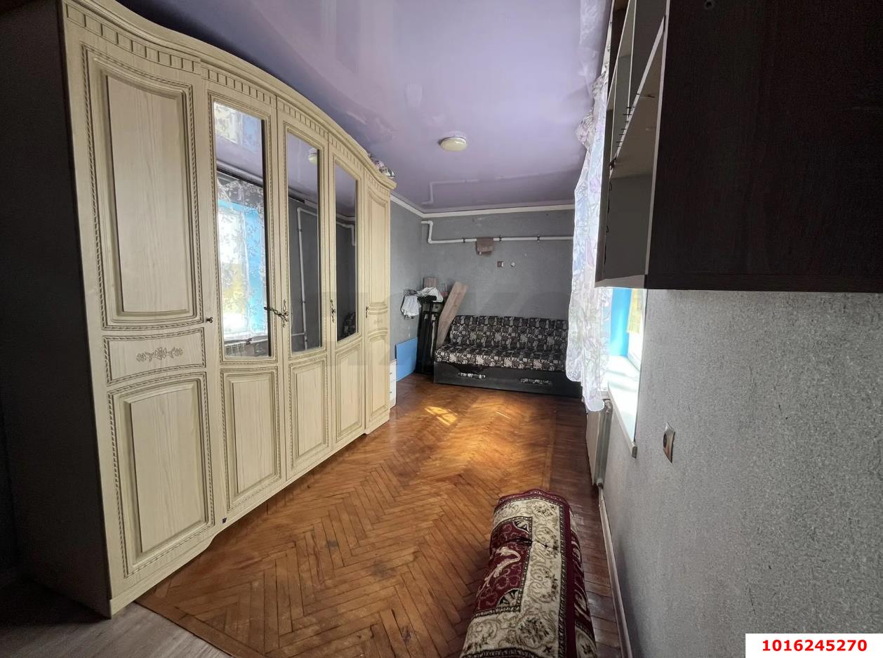 Фото №1: 2-комнатная квартира 45&nbsp;м², 4/4&nbsp;эт. - Краснодар, Центральный внутригородской округ, мкр. Дубинка, ул. Воронежская, 40