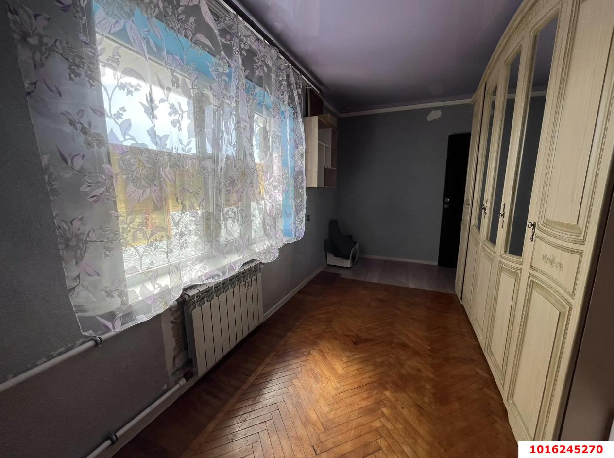 Фото №2: 2-комнатная квартира 45&nbsp;м², 4/4&nbsp;эт. - Краснодар, Центральный внутригородской округ, мкр. Дубинка, ул. Воронежская, 40