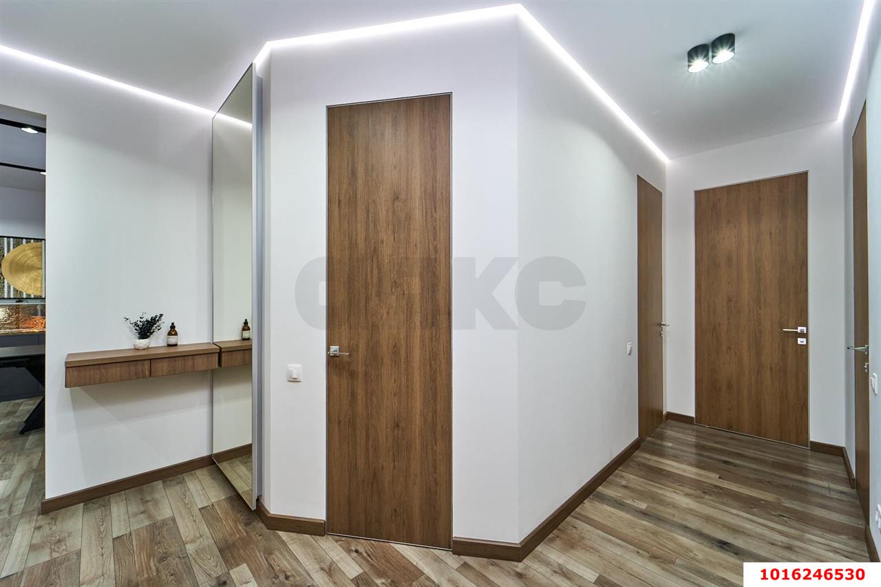 Фото №10: 3-комнатная квартира 105&nbsp;м², 11/16&nbsp;эт. - Краснодар, Центральный внутригородской округ, мкр. Центральный, ул. Суворова, 53