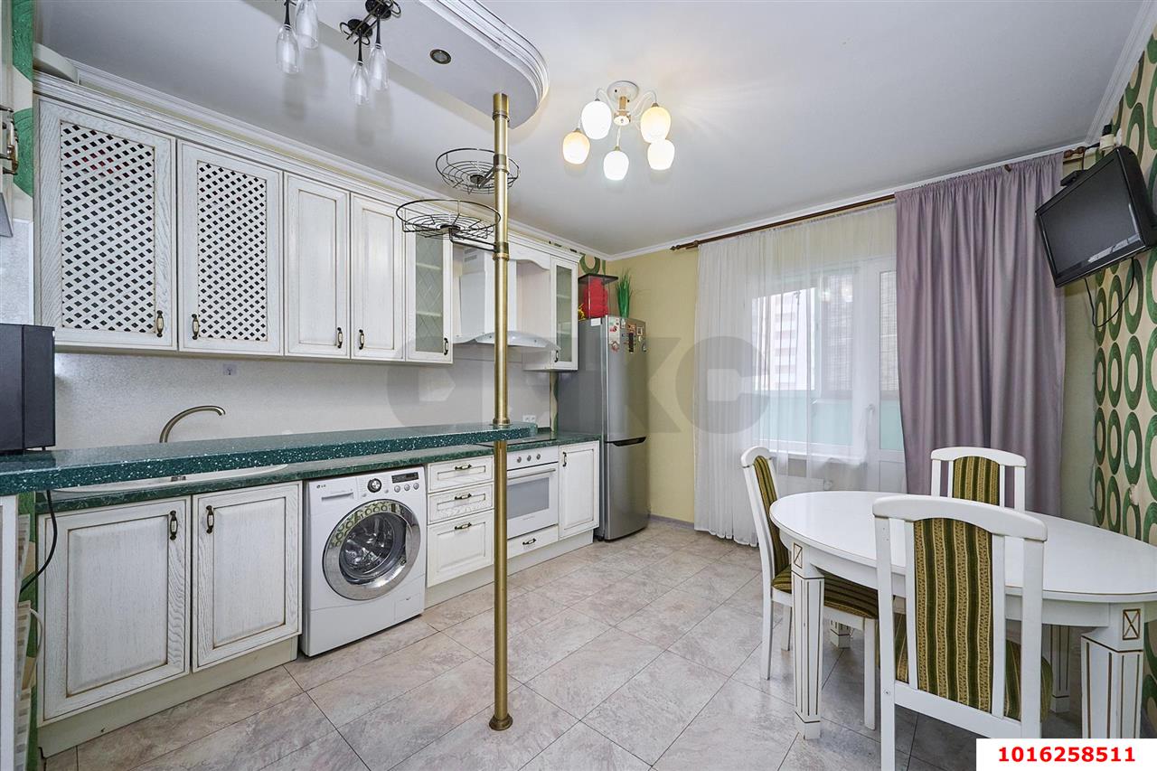 Фото №1: 2-комнатная квартира 70&nbsp;м², 10/18&nbsp;эт. - Краснодар, Карасунский внутригородской округ, ЖК Восток, ж/м Пашковский, ул. Лавочкина, 19