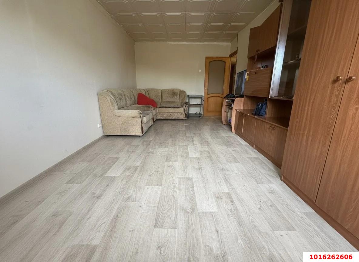 Фото №1: 2-комнатная квартира 50&nbsp;м², 2/2&nbsp;эт. - Псекупс, ул. Железнодорожная, 4