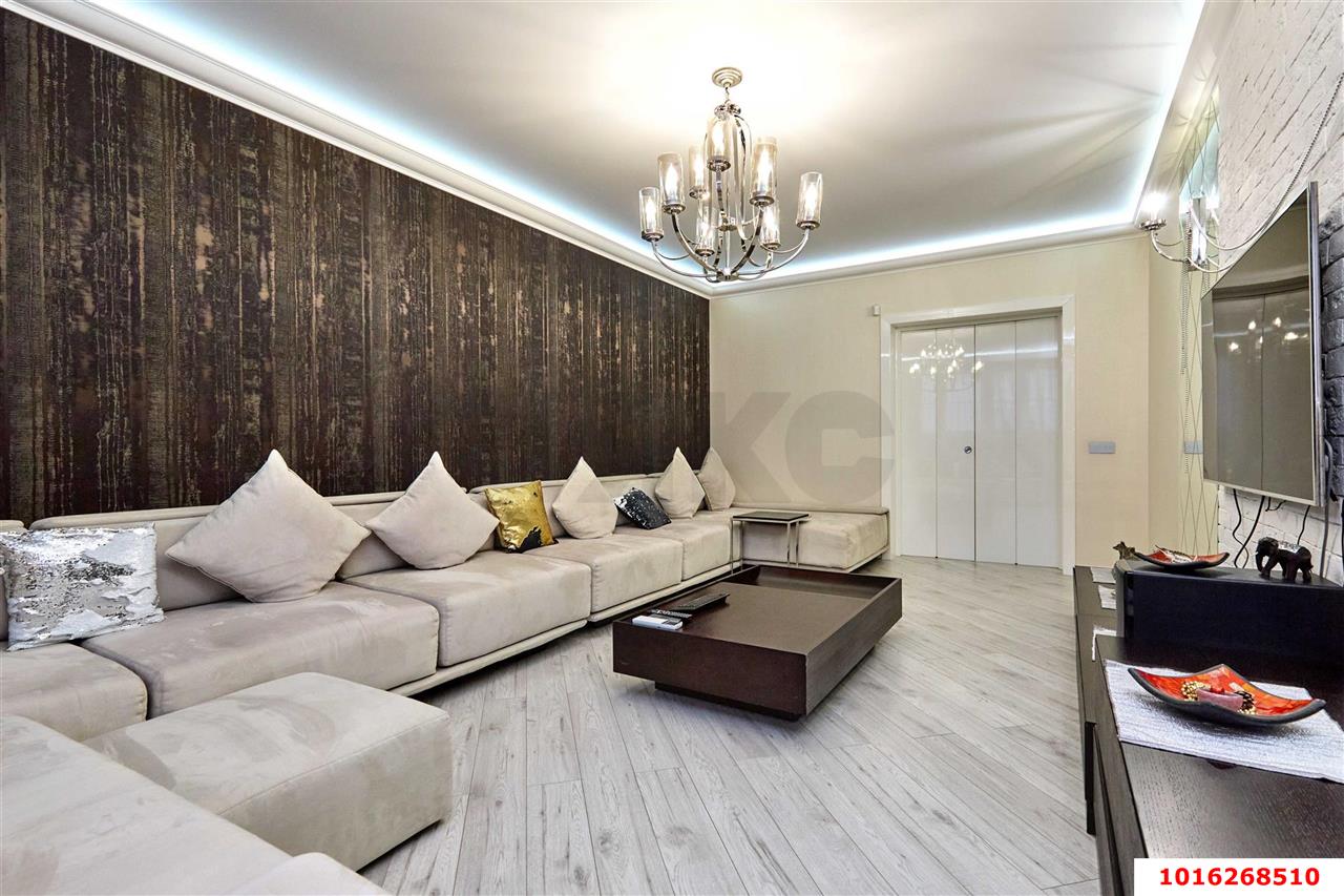 Фото №4: 4-комнатная квартира 150&nbsp;м², 19/24&nbsp;эт. - Краснодар, Западный внутригородской округ, мкр. Центральный, ул. Кубанская набережная, 31/1