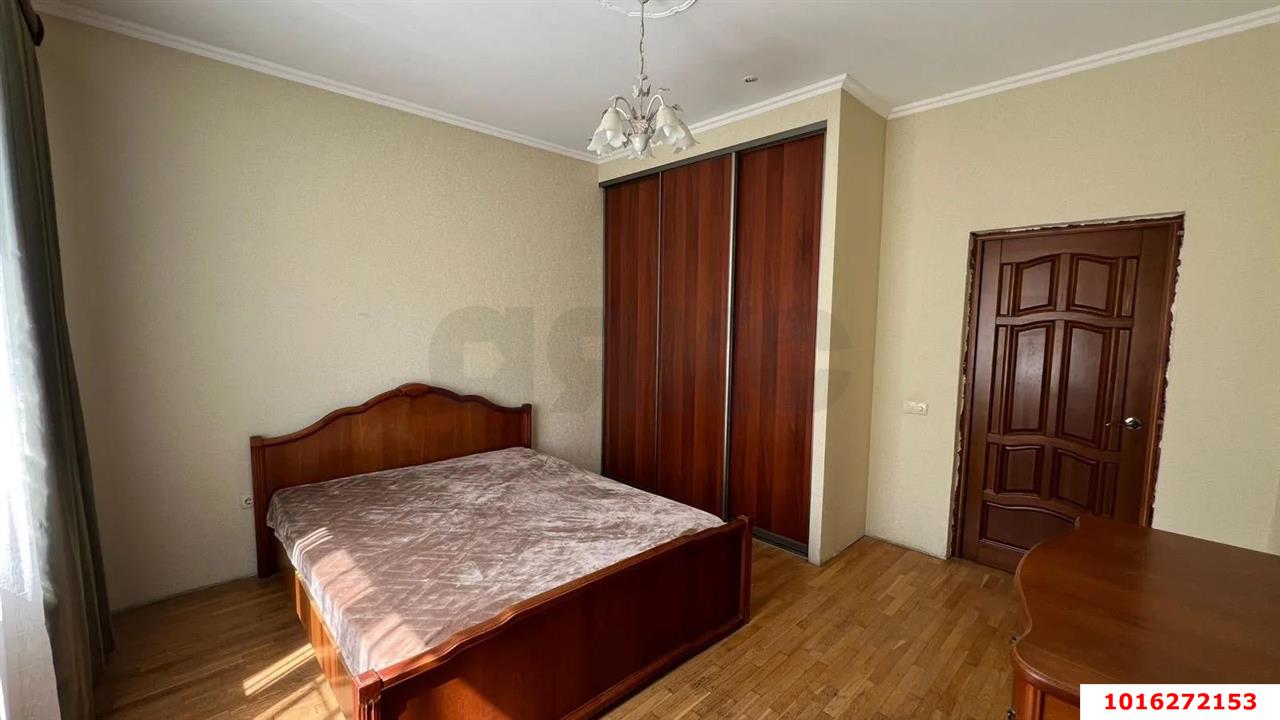 Фото №9: Дом 192&nbsp;м² + 4.14&nbsp;сот., 2&nbsp;эт. - Краснодар, Прикубанский внутригородской округ, Калинино, мкр. Завод Радиоизмерительных Приборов, б-р Интернациональный, 93