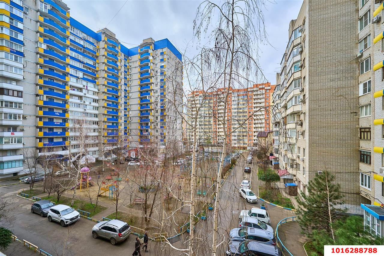 Фото №21: 3-комнатная квартира 90&nbsp;м², 4/15&nbsp;эт. - Краснодар, Западный внутригородской округ, мкр. Юбилейный, пр-кт Чекистов, 42