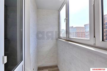 Фото №1: 1-комнатная квартира 35 м², 13/16 эт. - Краснодар, мкр. жилой комплекс Самолёт, ул. Западный Обход, 39/2