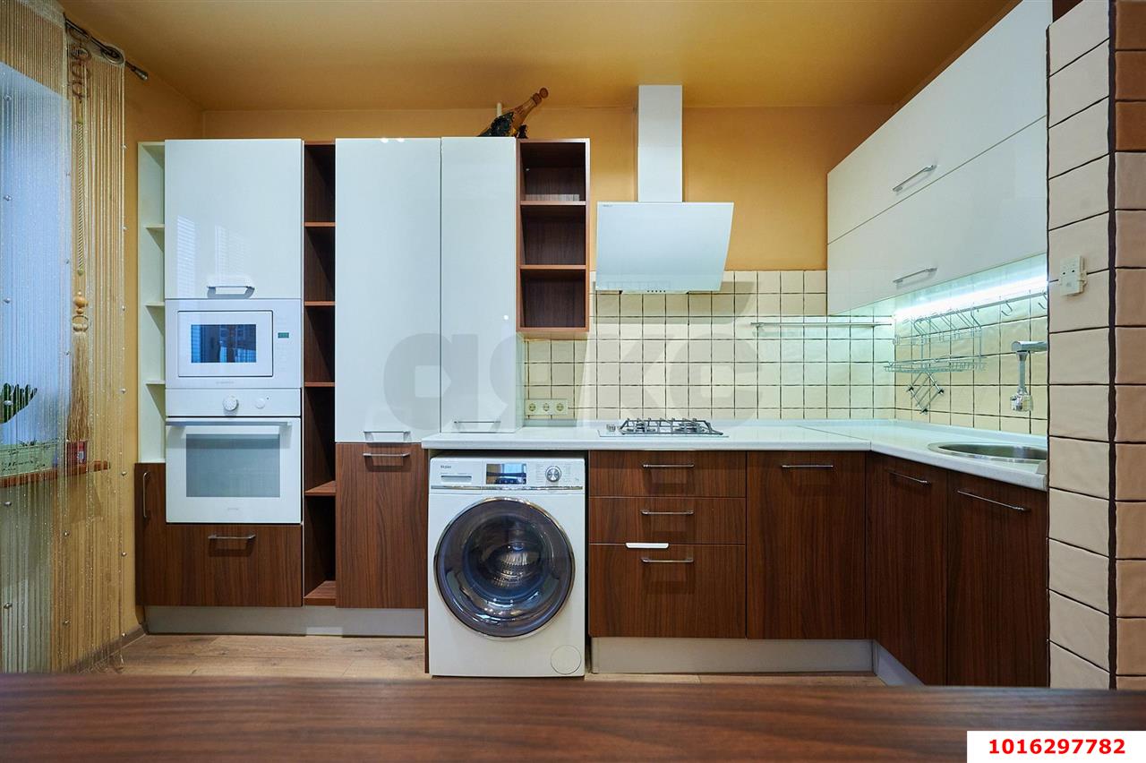Фото №5: 2-комнатная квартира 57&nbsp;м², 7/10&nbsp;эт. - Краснодар, Центральный внутригородской округ, мкр. Центральный, ул. Хакурате, 10к2