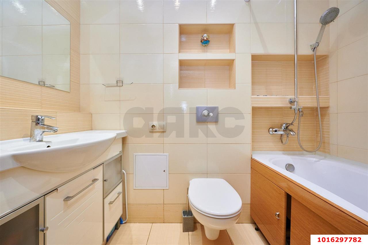 Фото №10: 2-комнатная квартира 57&nbsp;м², 7/10&nbsp;эт. - Краснодар, Центральный внутригородской округ, мкр. Центральный, ул. Хакурате, 10к2
