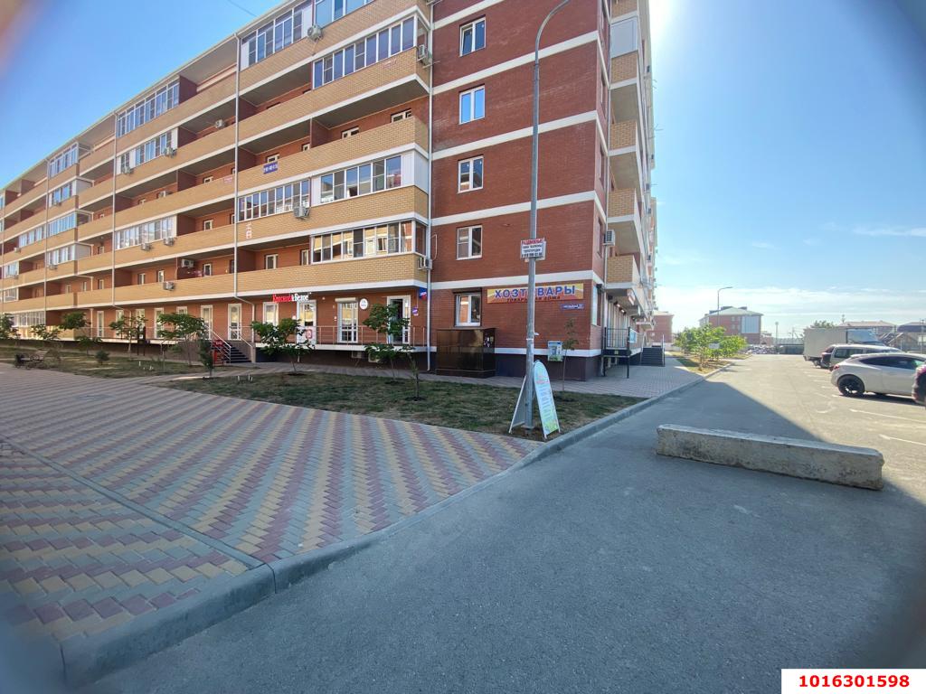 Фото №7: Торговое помещение 74&nbsp;м², 1/6&nbsp;эт. - Новая Адыгея, мкр. ЖК Виноград 2, ул. Бжегокайская, 25/1к12