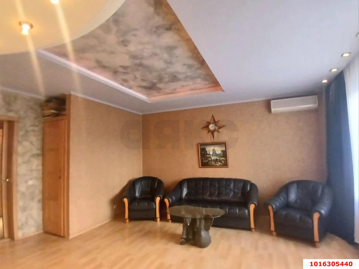 Фото №1: 3-комнатная квартира 78&nbsp;м², 1/6&nbsp;эт. - Краснодар, Карасунский внутригородской округ, мкр. Комсомольский, ул. Сормовская, 179/1