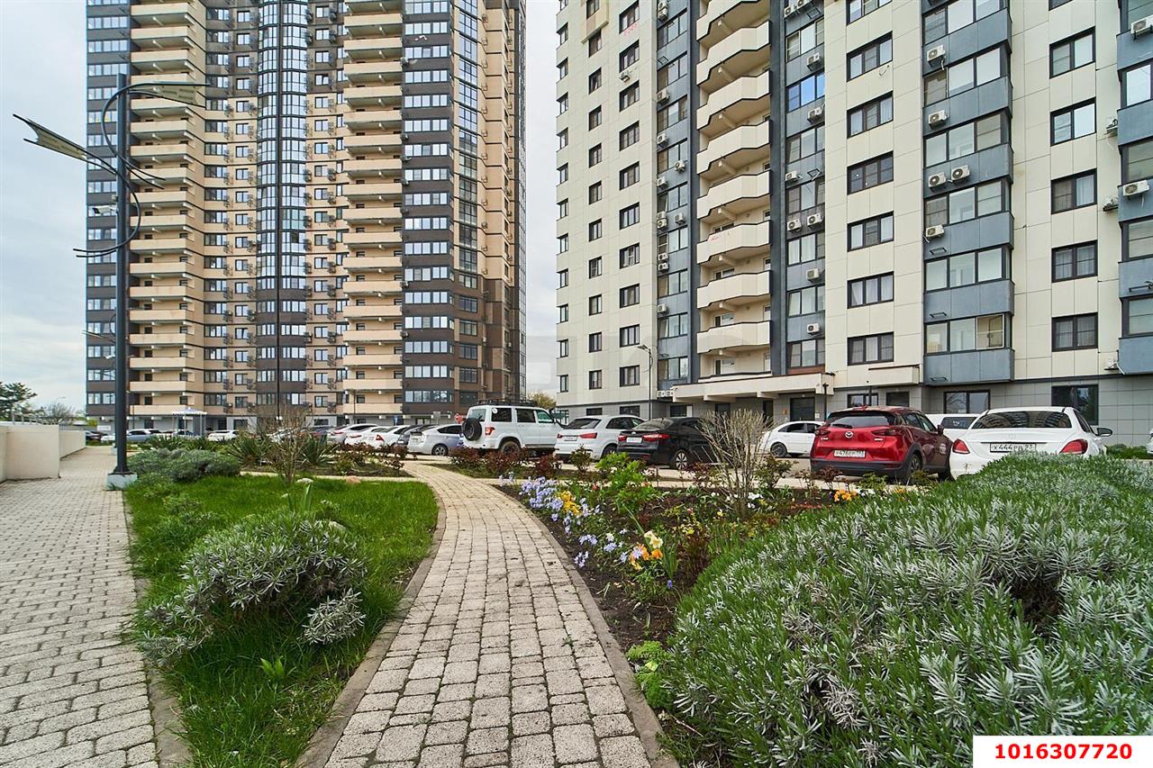 Фото №2: 2-комнатная квартира 74&nbsp;м², 16/21&nbsp;эт. - Краснодар, Западный внутригородской округ, Горогороды, ЖК Береговая-2, мкр. Центральный, ул. Береговая, 2к1