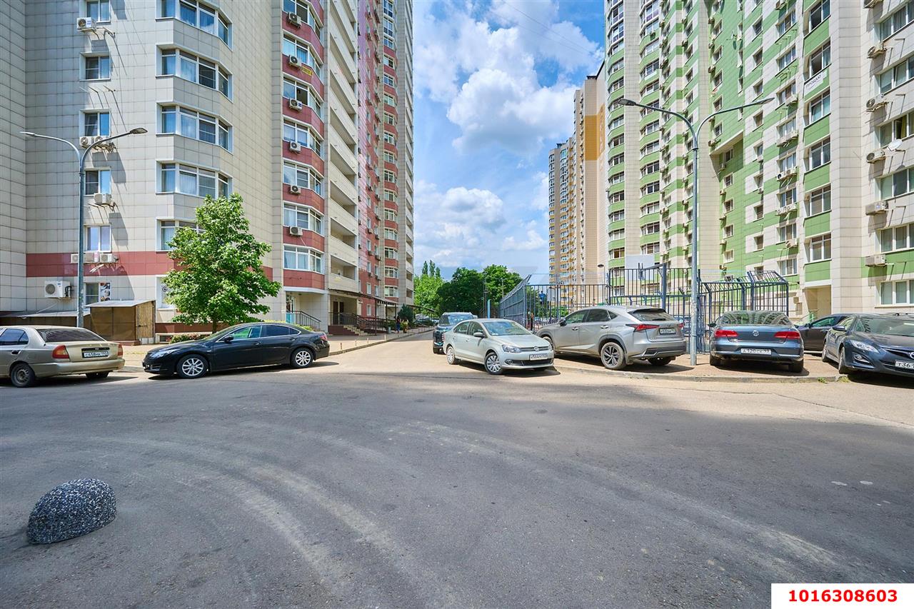 Фото №18: 1-комнатная квартира 50&nbsp;м², 15/23&nbsp;эт. - Краснодар, Прикубанский внутригородской округ, Круглик, мкр. Школьный, ул. Филатова, 19