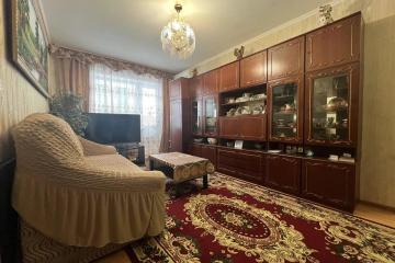 Фото №1: 3-комнатная квартира 55&nbsp;м², 2/5&nbsp;эт. - Краснодар, мкр. Славянский, ул. Крымская, 59
