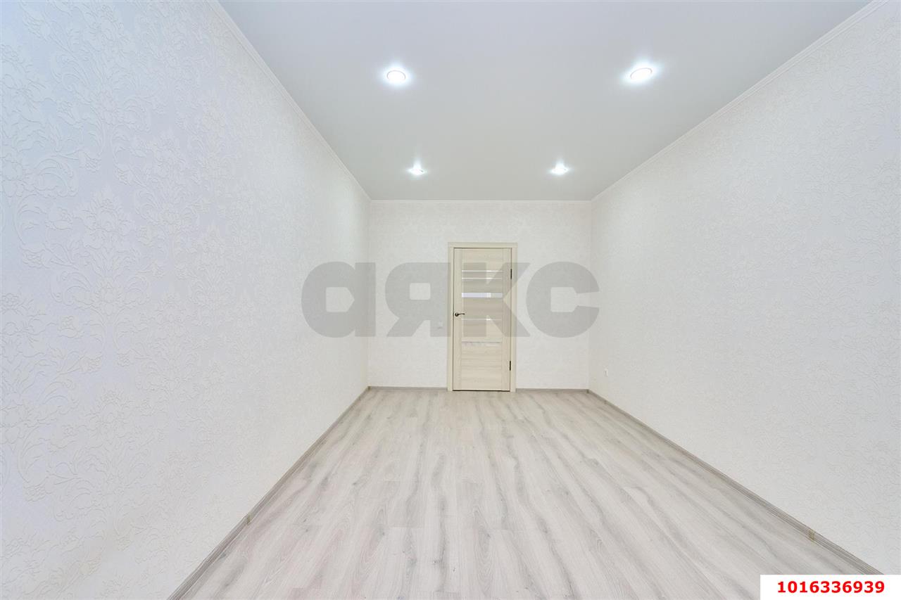 Фото №3: 1-комнатная квартира 41&nbsp;м², 7/9&nbsp;эт. - Краснодар, Прикубанский внутригородской округ, мкр. Музыкальный, ул. имени Сергея Есенина, 108/3к2