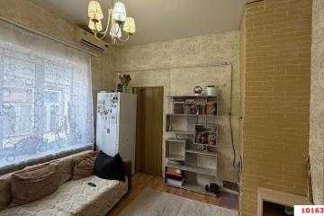 Фото №1: 2-комнатная квартира 24 м², 1/1 эт. - Краснодар, мкр. Центральный, ул. Янковского, 35