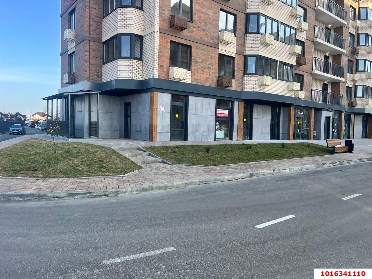 Фото №7: Торговое помещение 49&nbsp;м², 1/19&nbsp;эт. - Краснодар, Прикубанский внутригородской округ, имени Петра Метальникова, мкр. ЖК Лучший, ул. Ростовское шоссе, 30/6к1
