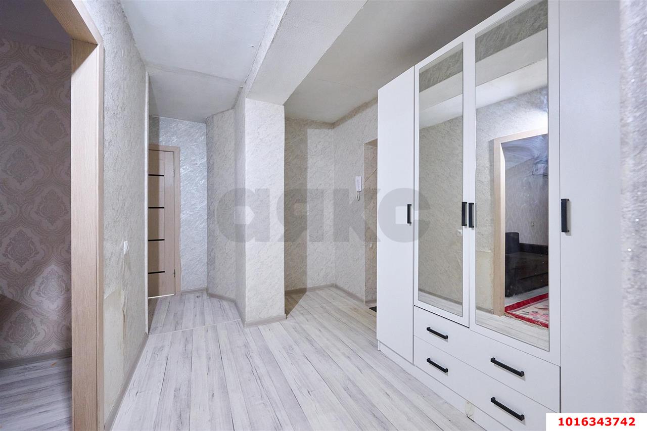 Фото №10: 2-комнатная квартира 54&nbsp;м², 8/10&nbsp;эт. - Краснодар, Центральный внутригородской округ, мкр. Центральный, ул. Железнодорожная, 12А