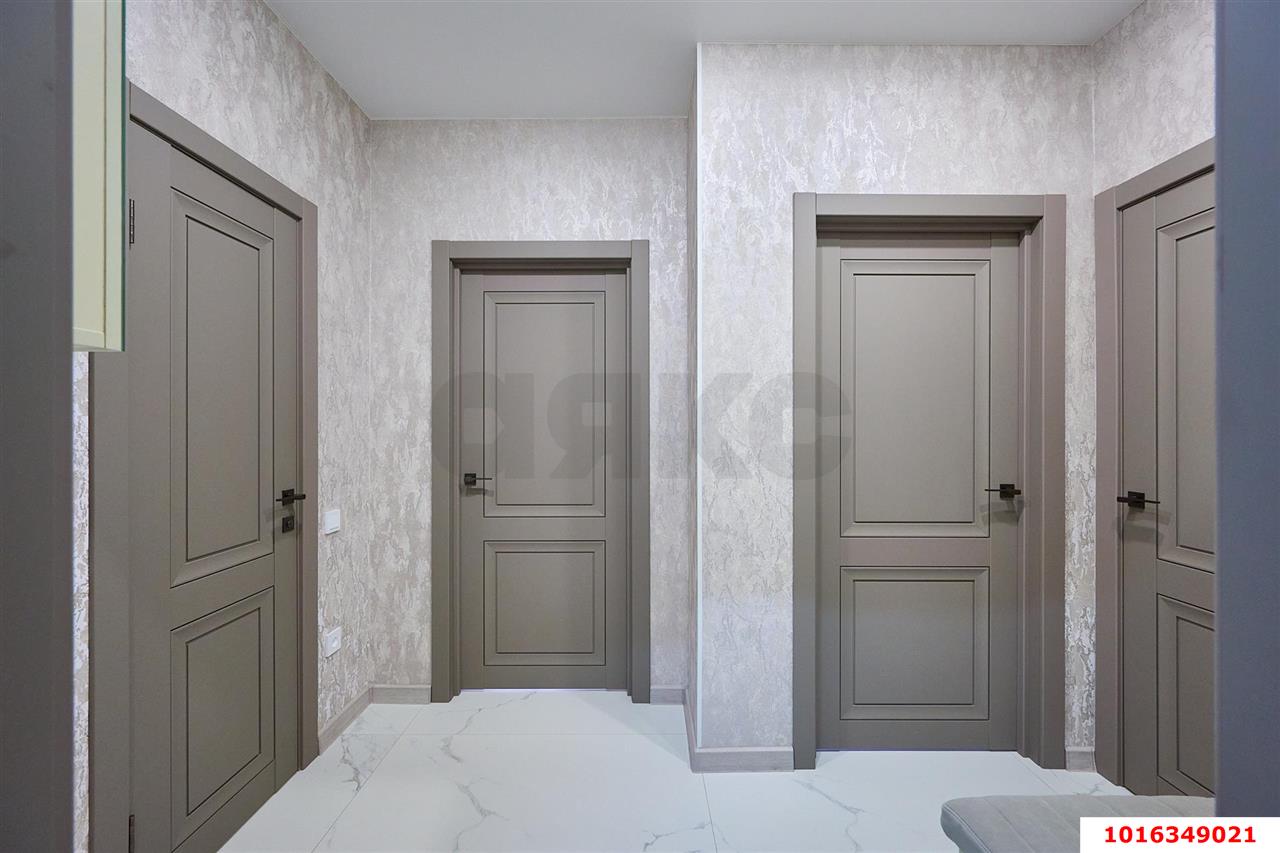 Фото №10: 1-комнатная квартира 39&nbsp;м², 8/14&nbsp;эт. - Краснодар, Прикубанский внутригородской округ, мкр. ЖК Красная Площадь, ул. им. Мурата Ахеджака, 12к4