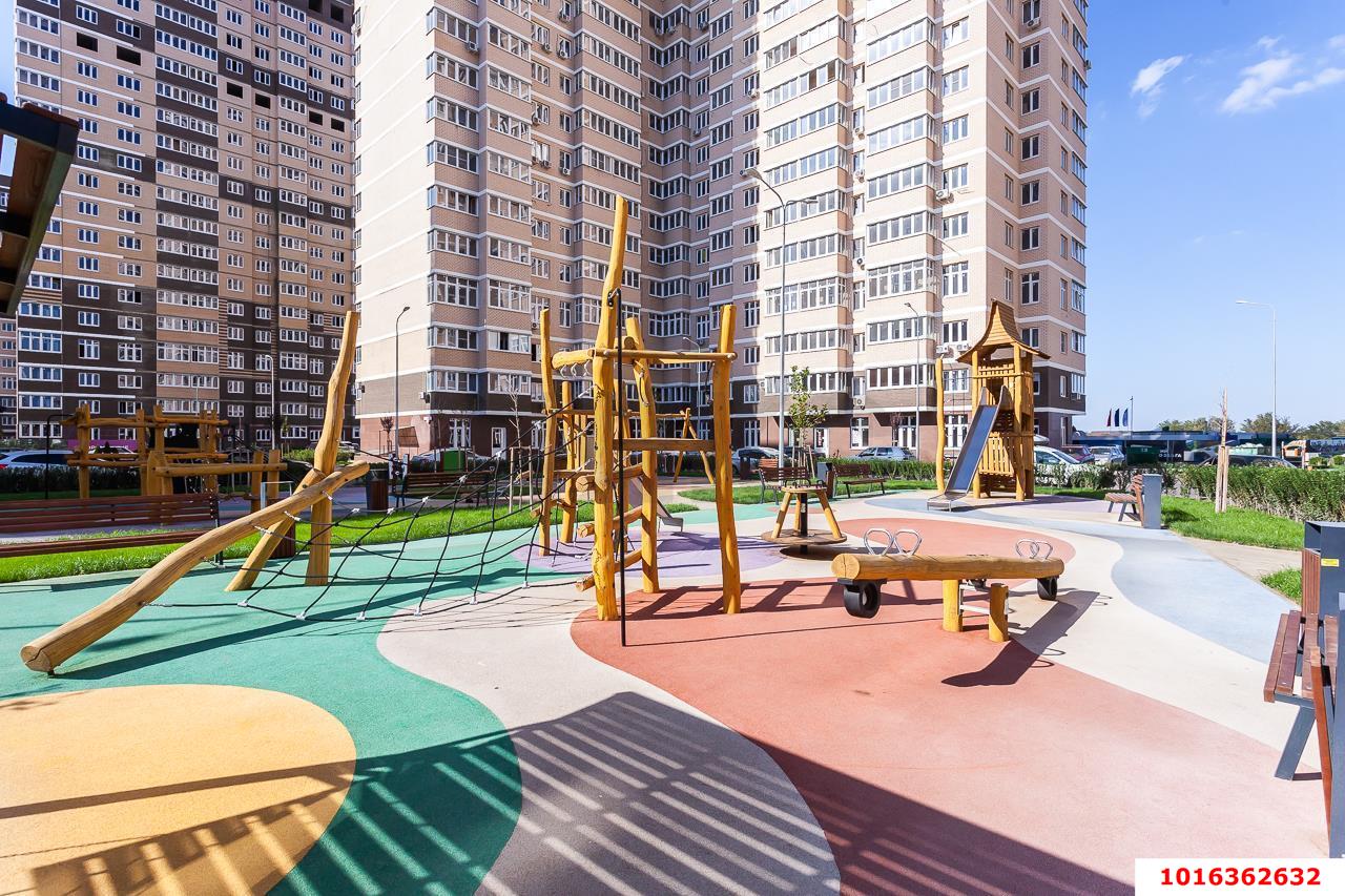 Фото №10: 3-комнатная квартира 77&nbsp;м², 11/19&nbsp;эт. - Краснодар, Прикубанский внутригородской округ, мкр. ЖК Красная Площадь, ул. им. Мурата Ахеджака, 12к8