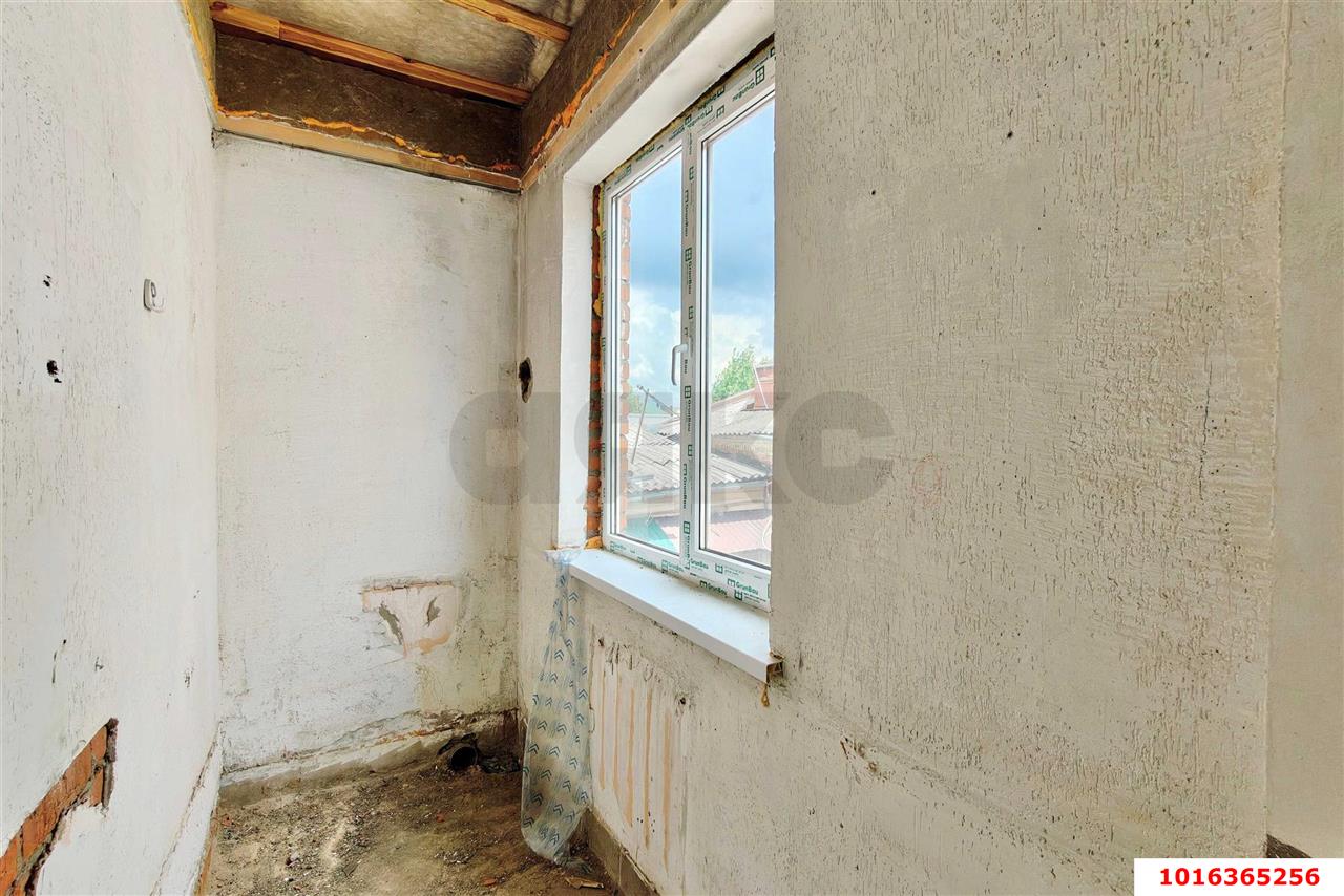 Фото №13: Торговое помещение 85&nbsp;м², 1/2&nbsp;эт. - Краснодар, Западный внутригородской округ, мкр. Центральный, ул. имени Максима Горького, 70