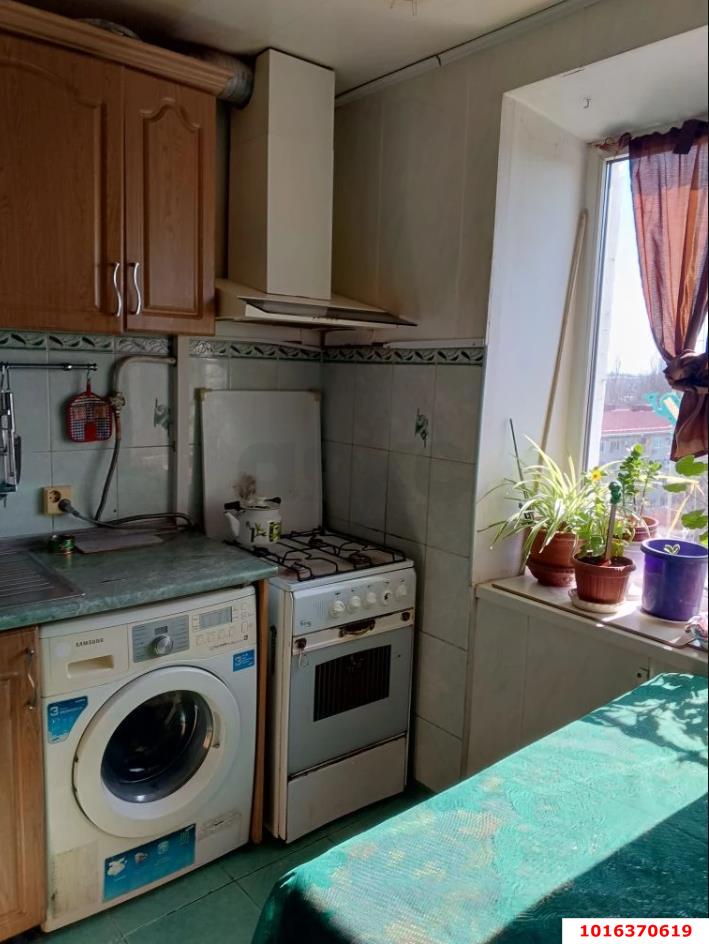 Фото №4: 3-комнатная квартира 58&nbsp;м², 8/9&nbsp;эт. - Краснодар, Карасунский внутригородской округ, мкр. Черёмушки, ул. Селезнёва, 126