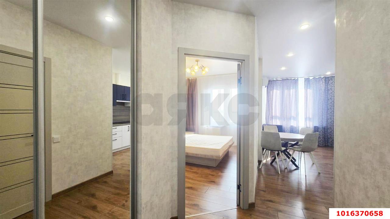 Фото №10: 1-комнатная квартира 42&nbsp;м², 15/19&nbsp;эт. - Краснодар, Прикубанский внутригородской округ, мкр. жилой комплекс Новелла, ул. Питерская, 40к1