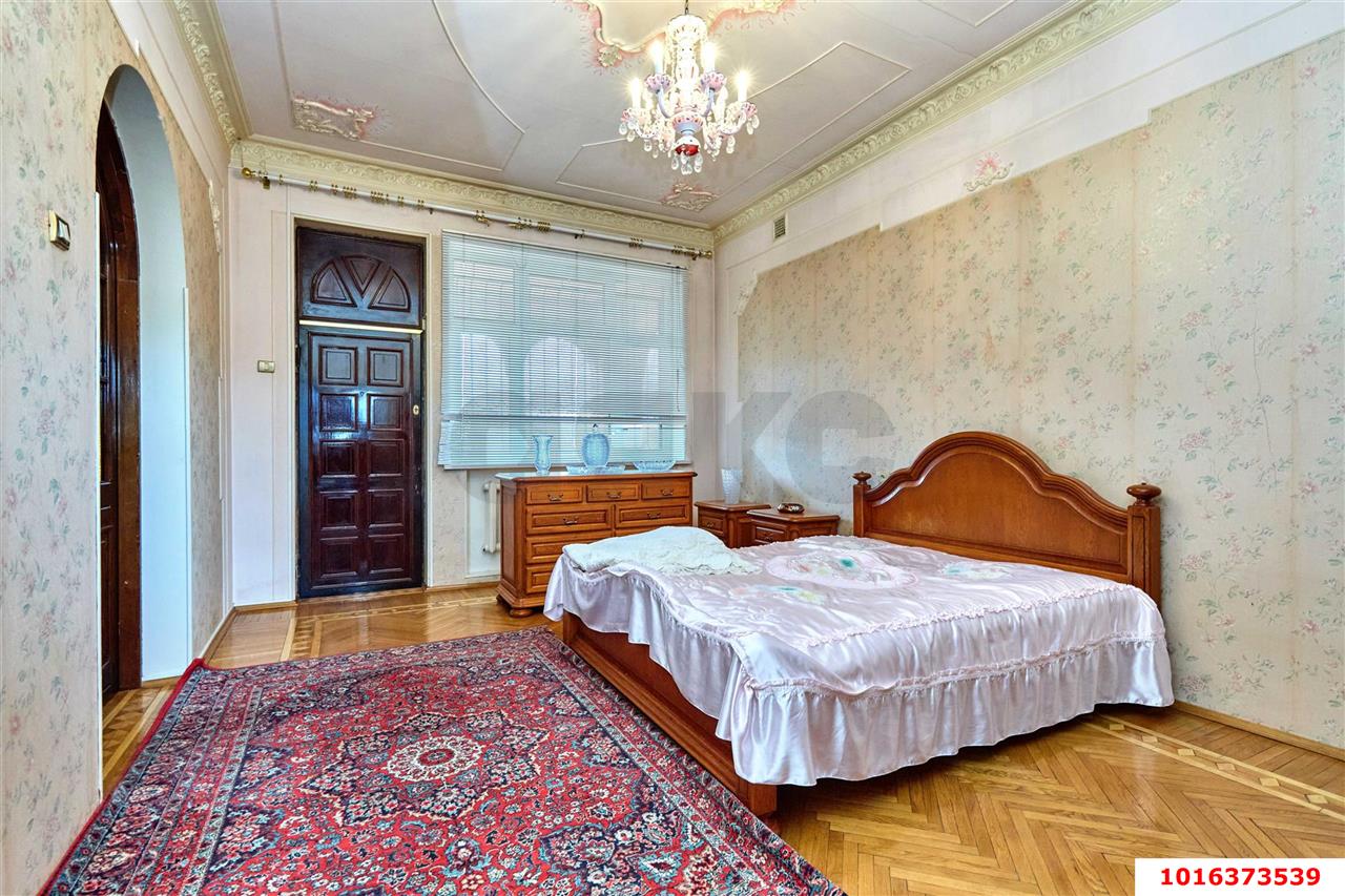 Фото №5: Дом 592&nbsp;м² + 8.66&nbsp;сот., 3&nbsp;эт. - Краснодар, Табачная Фабрика, мкр. Центральный внутригородской округ, ул. Крупской, 50