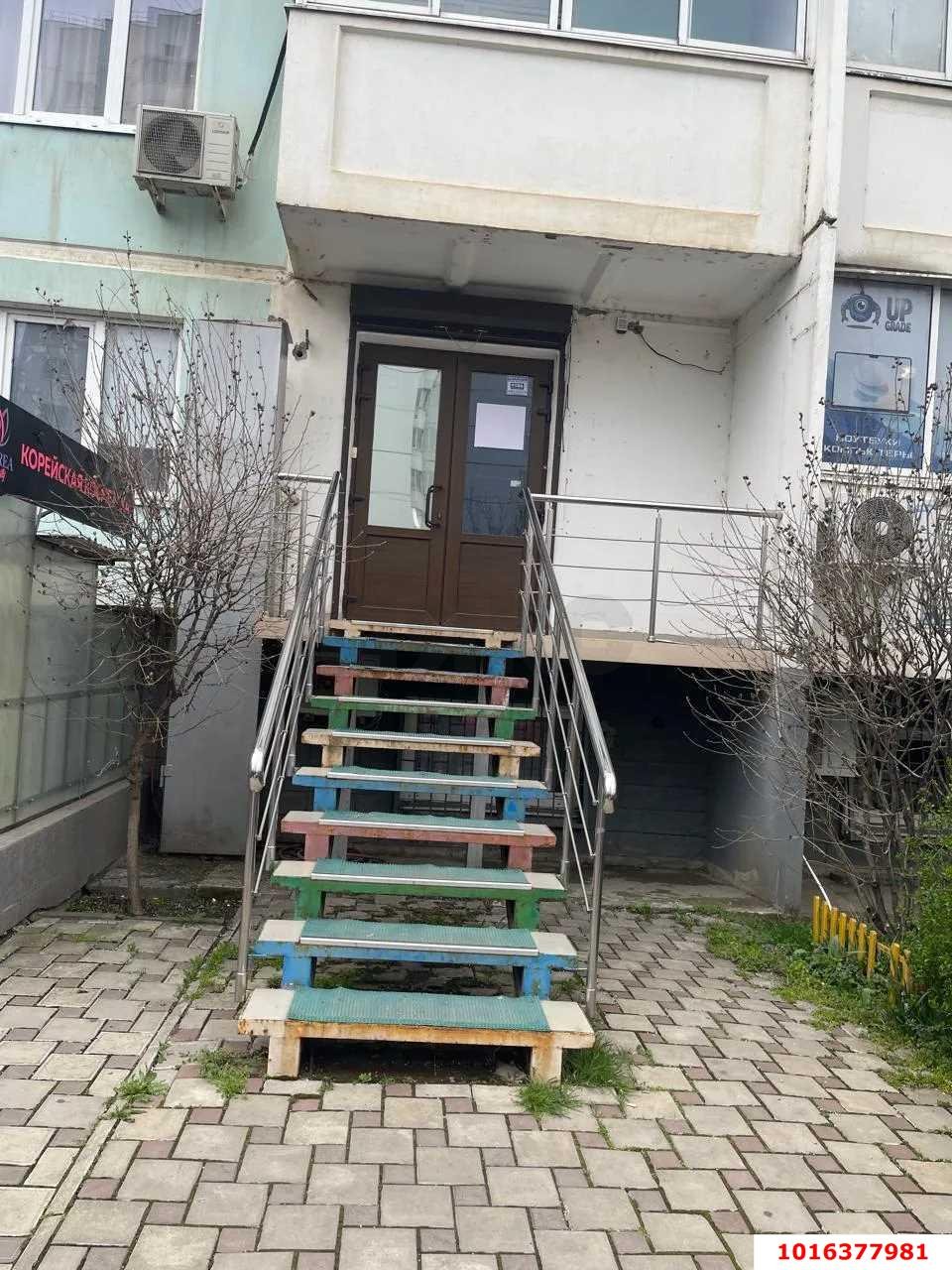 Фото №5: Торговое помещение 60&nbsp;м², 1/16&nbsp;эт. - Краснодар, Прикубанский внутригородской округ, мкр. Московский, ул. Карякина, 22