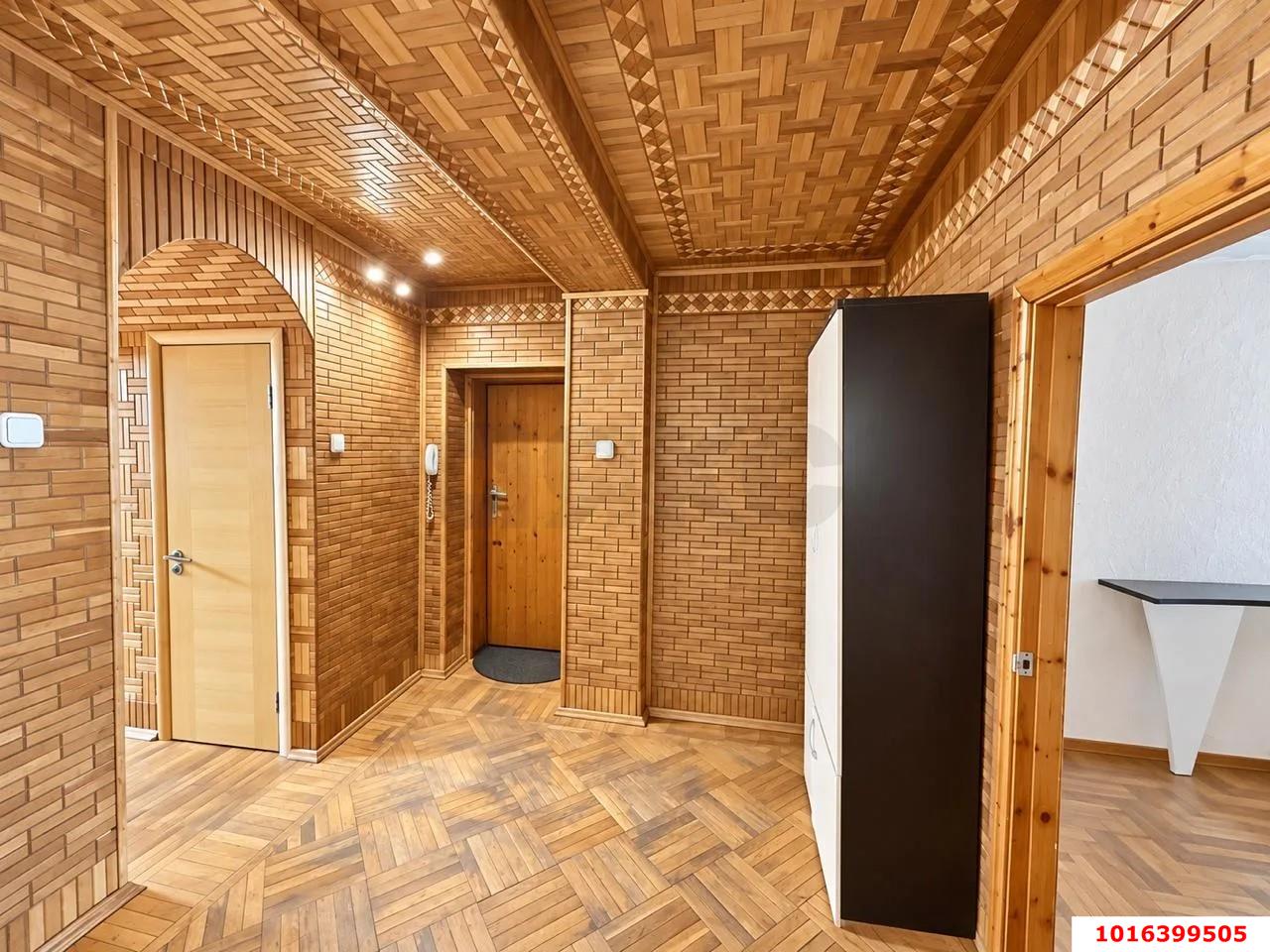Фото №8: 3-комнатная квартира 107&nbsp;м², 2/5&nbsp;эт. - Краснодар, Прикубанский внутригородской округ, мкр. Славянский, ул. Красных Партизан, 71