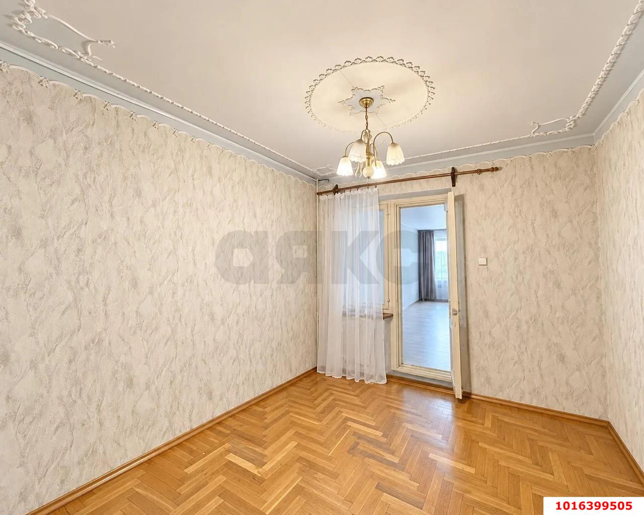 Фото №6: 3-комнатная квартира 107&nbsp;м², 2/5&nbsp;эт. - Краснодар, Прикубанский внутригородской округ, мкр. Славянский, ул. Красных Партизан, 71