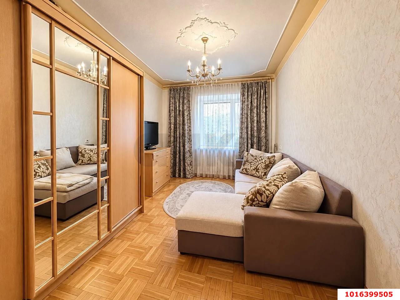 Фото №1: 3-комнатная квартира 107&nbsp;м², 2/5&nbsp;эт. - Краснодар, Прикубанский внутригородской округ, мкр. Славянский, ул. Красных Партизан, 71