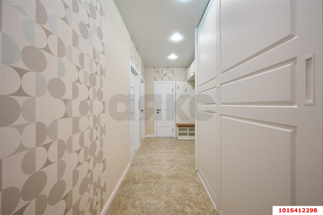 Фото №24: 2-комнатная квартира 65&nbsp;м², 17/17&nbsp;эт. - Краснодар, Прикубанский внутригородской округ, 2-я Площадка, мкр. жилой комплекс Кремлёвские Ворота, ул. Кореновская, 2к2