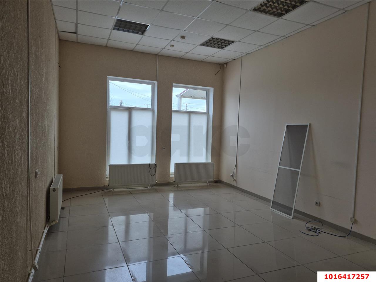 Фото №6: Торговое помещение 214&nbsp;м², 1/2&nbsp;эт. - Усть-Лабинск, мкр. Вольная, ул. Красноармейская, 568А