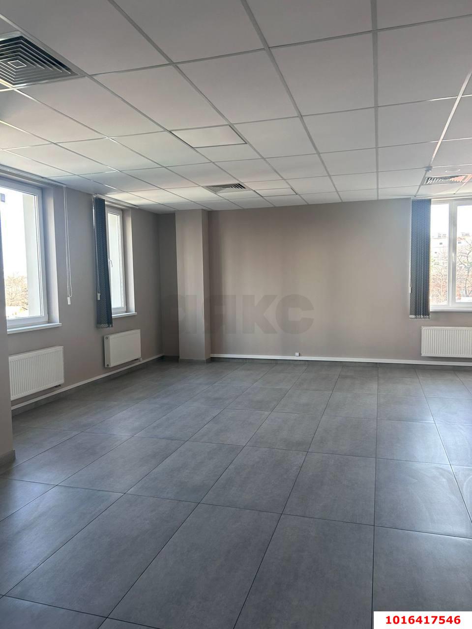 Фото №4: Офисное помещение 80&nbsp;м², 3/8&nbsp;эт. - Краснодар, Западный внутригородской округ, мкр. Центральный, ул. Мира, 1