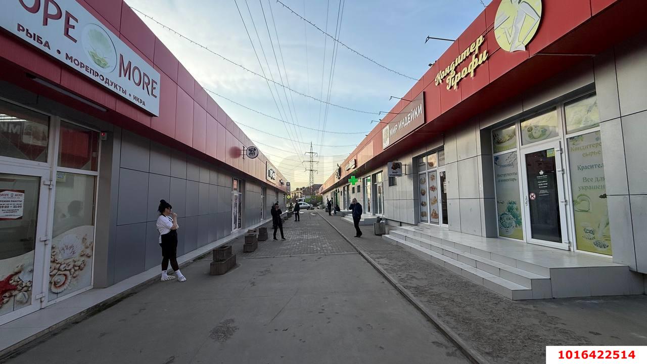 Фото №1: Торговое помещение 60&nbsp;м², 1/1&nbsp;эт. - Краснодар, Прикубанский внутригородской округ, мкр. Краевая Клиническая Больница, ул. Домбайская, 4/1