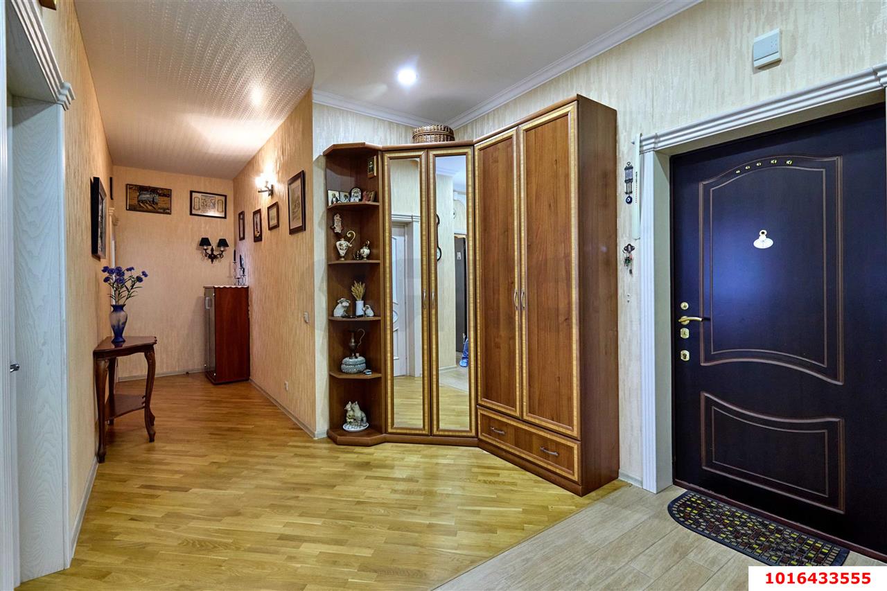Фото №4: 2-комнатная квартира 98&nbsp;м², 11/16&nbsp;эт. - Краснодар, Центральный внутригородской округ, мкр. Центральный, ул. Красноармейская, 100