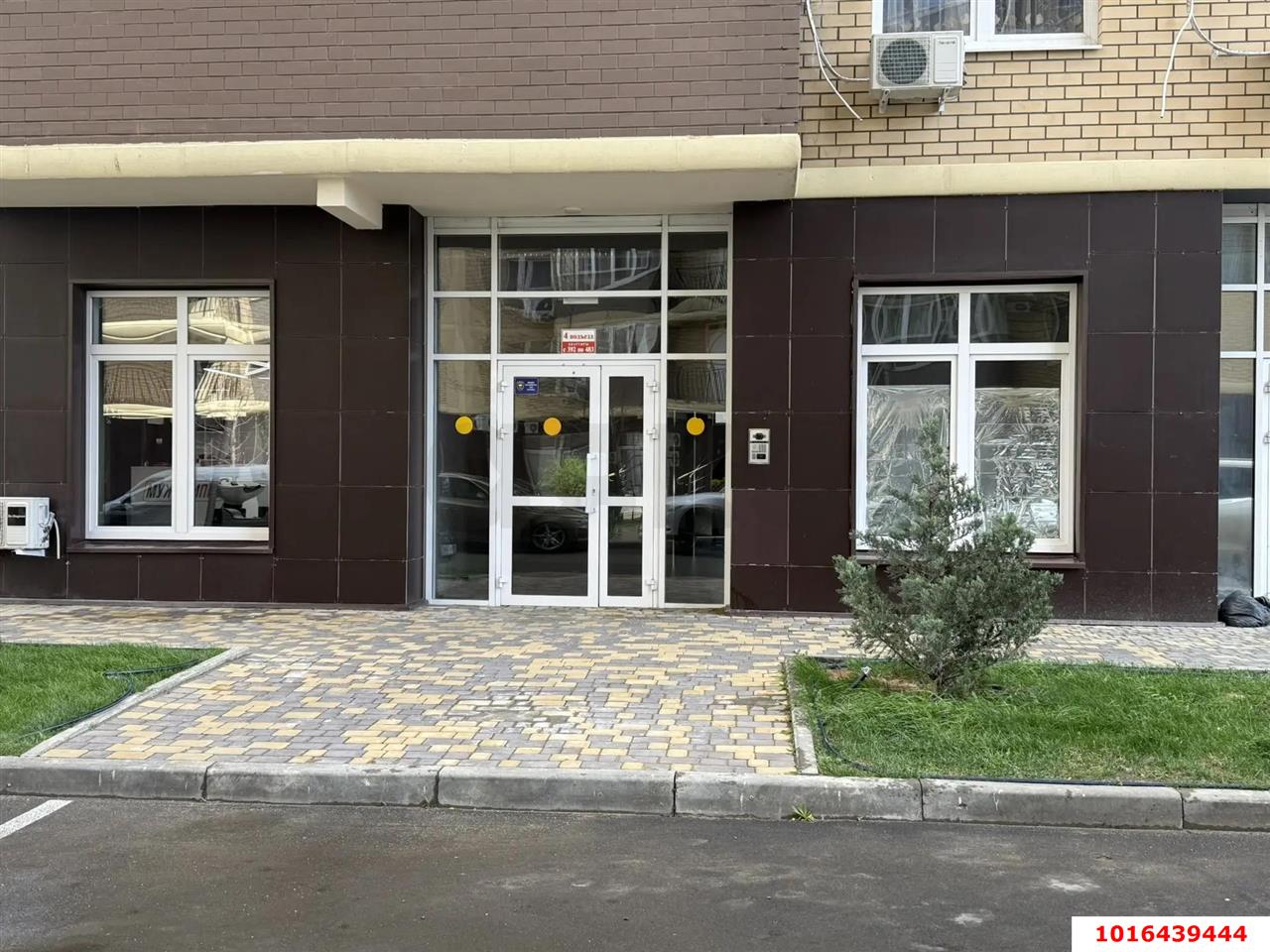 Фото №4: Торговое помещение 61&nbsp;м², 1/16&nbsp;эт. - Краснодар, Прикубанский внутригородской округ, мкр. жилой комплекс Свобода, ул. Домбайская, 55