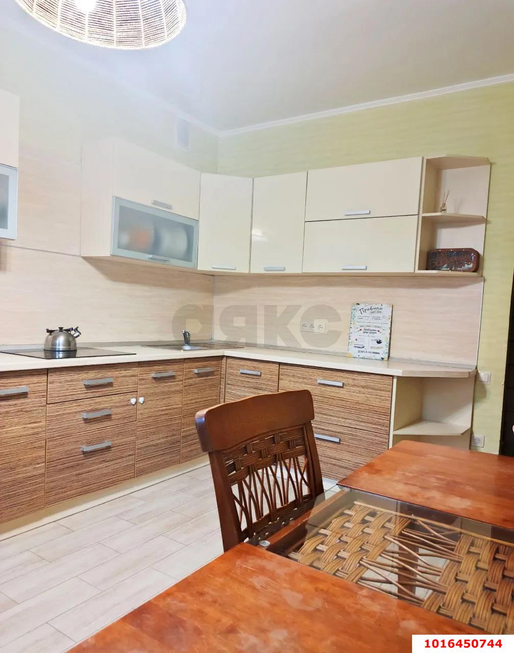 Фото №4: 2-комнатная квартира 61&nbsp;м², 3/3&nbsp;эт. - Краснодар, Прикубанский внутригородской округ, мкр. ЖК Прованс, ул. Генерала Петрова, 35
