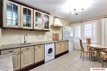 Фото №1: 2-комнатная квартира 60&nbsp;м², 1/12&nbsp;эт. - Краснодар, мкр. Юбилейный, ул. Рождественская набережная, 39