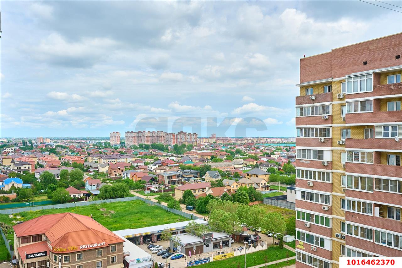 Фото №3: 3-комнатная квартира 75&nbsp;м², 15/17&nbsp;эт. - Краснодар, Прикубанский внутригородской округ, Музыкальный, ЖК Времена Года, мкр. имени Петра Метальникова, ул. Петра Метальникова, 5к1