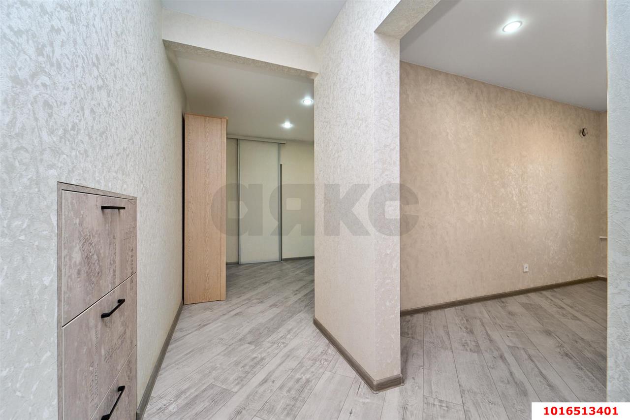 Фото №14: 3-комнатная квартира 57&nbsp;м², 1/2&nbsp;эт. - Краснодар, Прикубанский внутригородской округ, мкр. Фестивальный, ул. Гагарина, 188