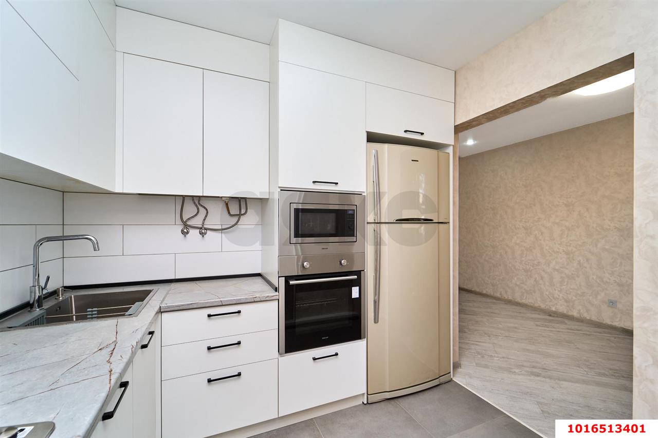 Фото №2: 3-комнатная квартира 57&nbsp;м², 1/2&nbsp;эт. - Краснодар, Прикубанский внутригородской округ, мкр. Фестивальный, ул. Гагарина, 188