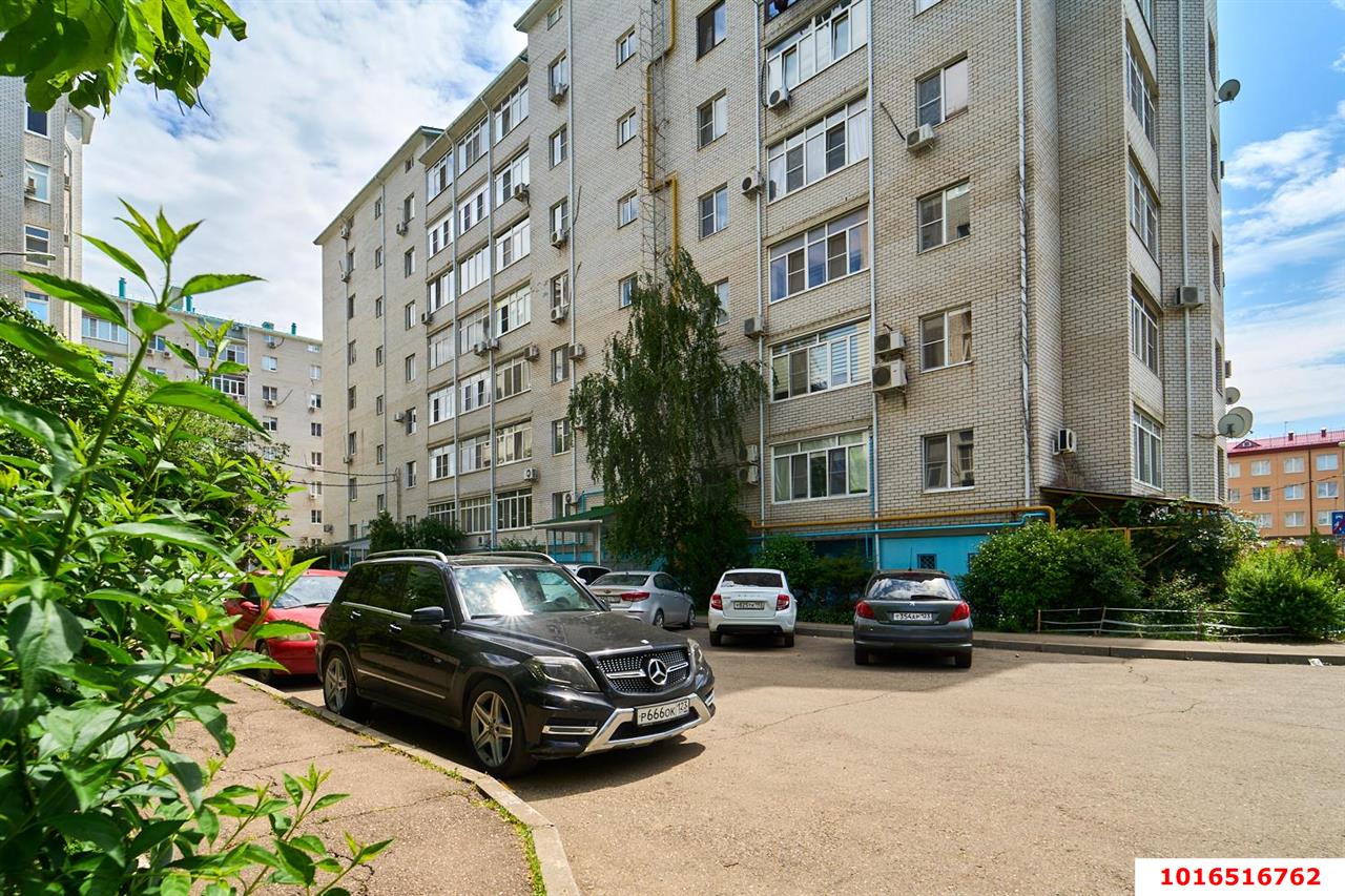 Фото №16: 2-комнатная квартира 74&nbsp;м², 1/8&nbsp;эт. - Краснодар, Прикубанский внутригородской округ, мкр. Восточно-Кругликовский, ул. Черкасская, 63
