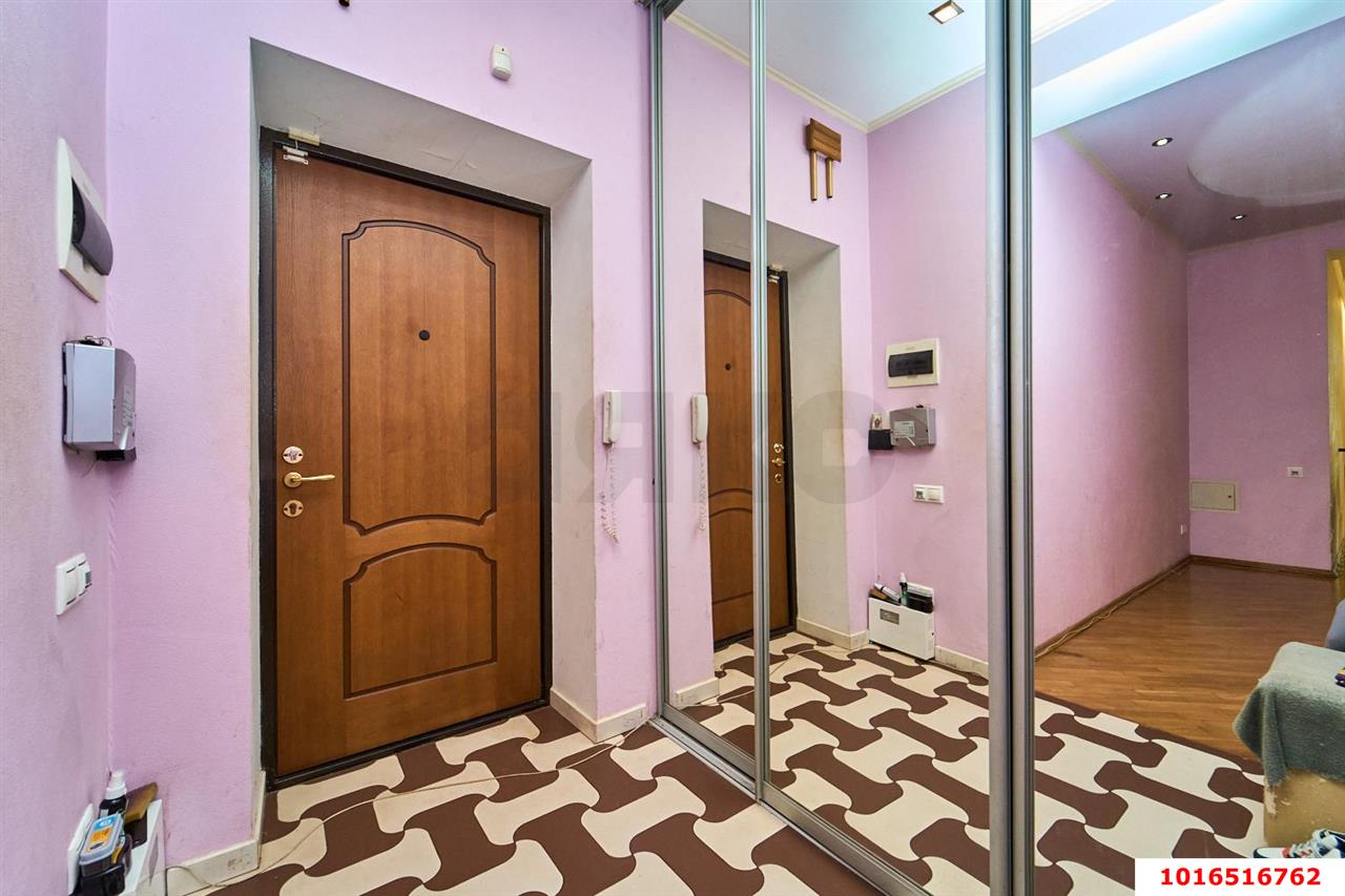Фото №9: 2-комнатная квартира 74&nbsp;м², 1/8&nbsp;эт. - Краснодар, Прикубанский внутригородской округ, мкр. Восточно-Кругликовский, ул. Черкасская, 63