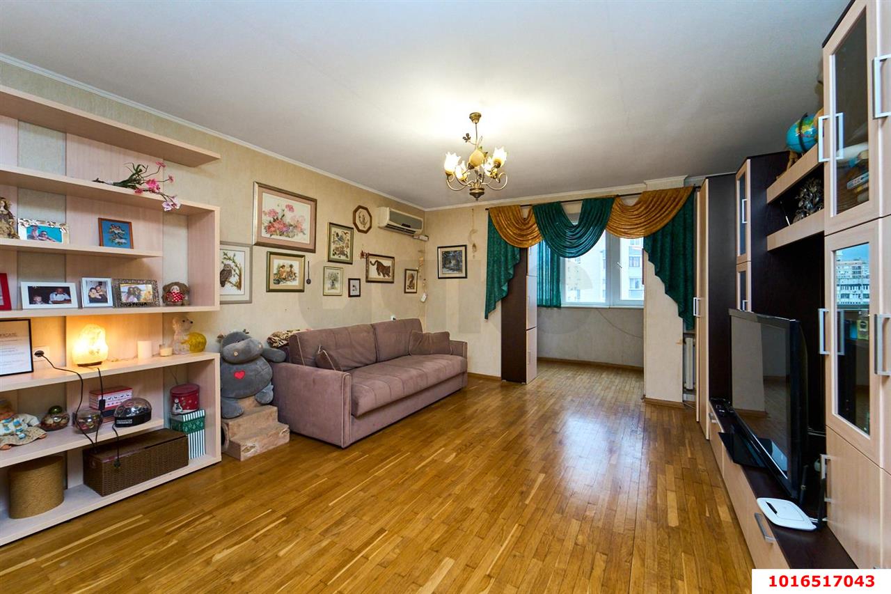Фото №6: 2-комнатная квартира 77&nbsp;м², 10/12&nbsp;эт. - Краснодар, Западный внутригородской округ, мкр. Юбилейный, пр-кт Чекистов, 33