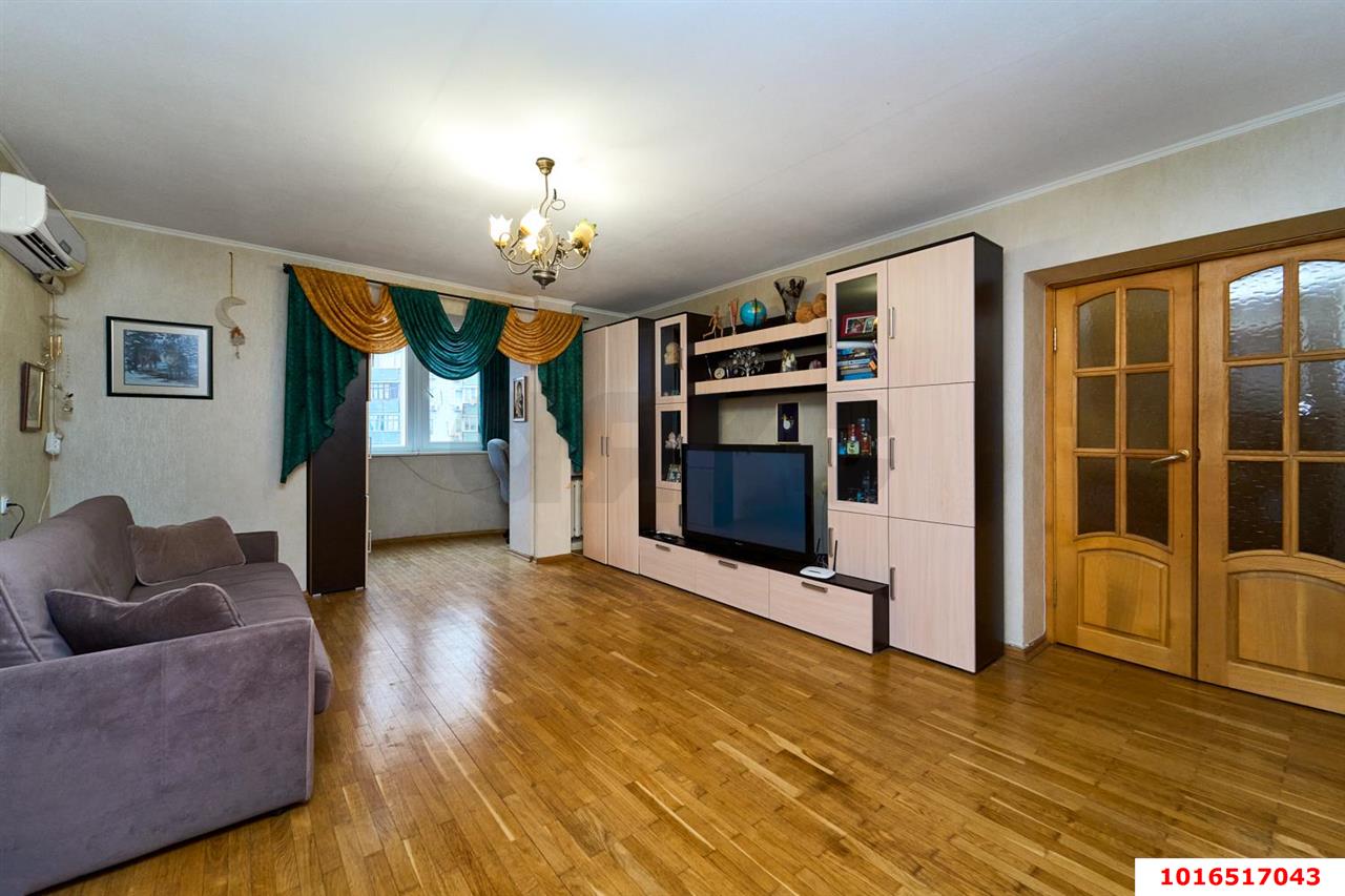 Фото №4: 2-комнатная квартира 77&nbsp;м², 10/12&nbsp;эт. - Краснодар, Западный внутригородской округ, мкр. Юбилейный, пр-кт Чекистов, 33
