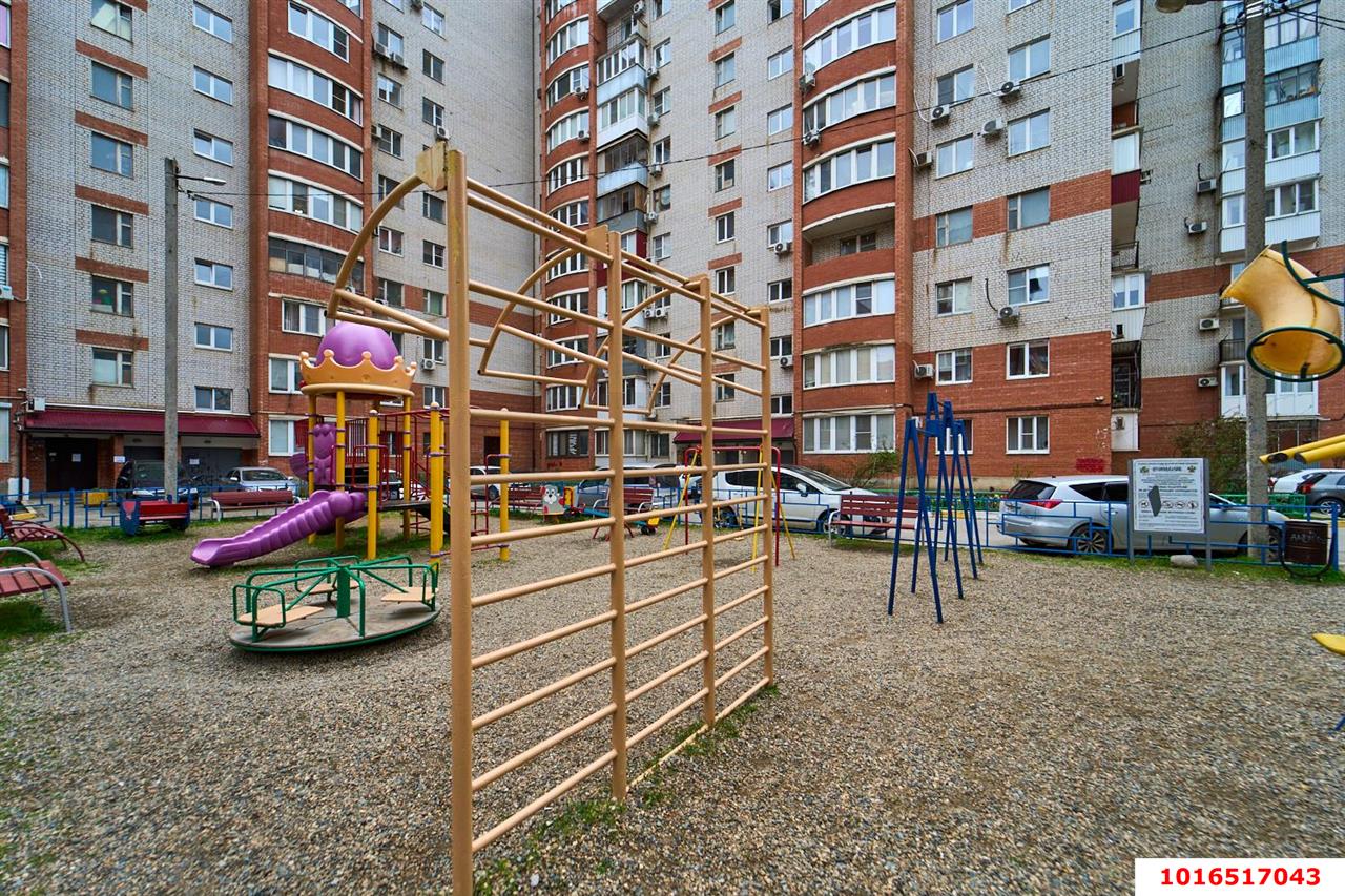 Фото №15: 2-комнатная квартира 77&nbsp;м², 10/12&nbsp;эт. - Краснодар, Западный внутригородской округ, мкр. Юбилейный, пр-кт Чекистов, 33