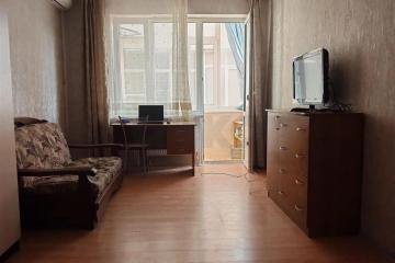 Фото №1: 1-комнатная квартира 34 м², 3/6 эт. - Краснодар, мкр. Завод Радиоизмерительных Приборов, ул. Корчагинцев, 10