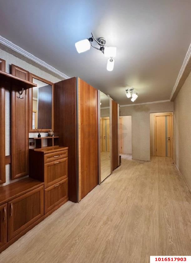 Фото №10: 3-комнатная квартира 100&nbsp;м², 2/16&nbsp;эт. - Краснодар, Прикубанский внутригородской округ, мкр. Новый, ул. 9-я Тихая, 17