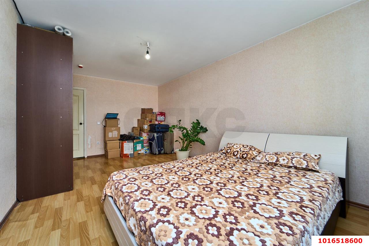 Фото №6: 3-комнатная квартира 90&nbsp;м², 10/16&nbsp;эт. - Краснодар, Прикубанский внутригородской округ, мкр. Восточно-Кругликовский, ул. Героев-Разведчиков, 42