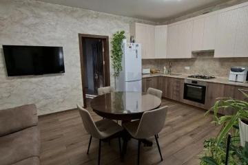 Фото №1: Дом 136 м² + 3.18 сот., 2 эт. - Краснодар, мкр. Прикубанский внутригородской округ, пр-д 1-й Командорский, 25